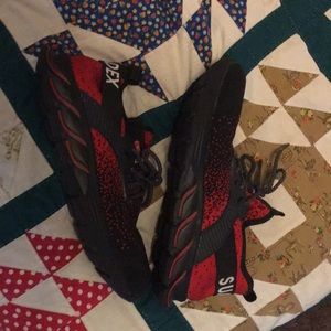 Suadex brand steel toe tennis show like new size 9.5